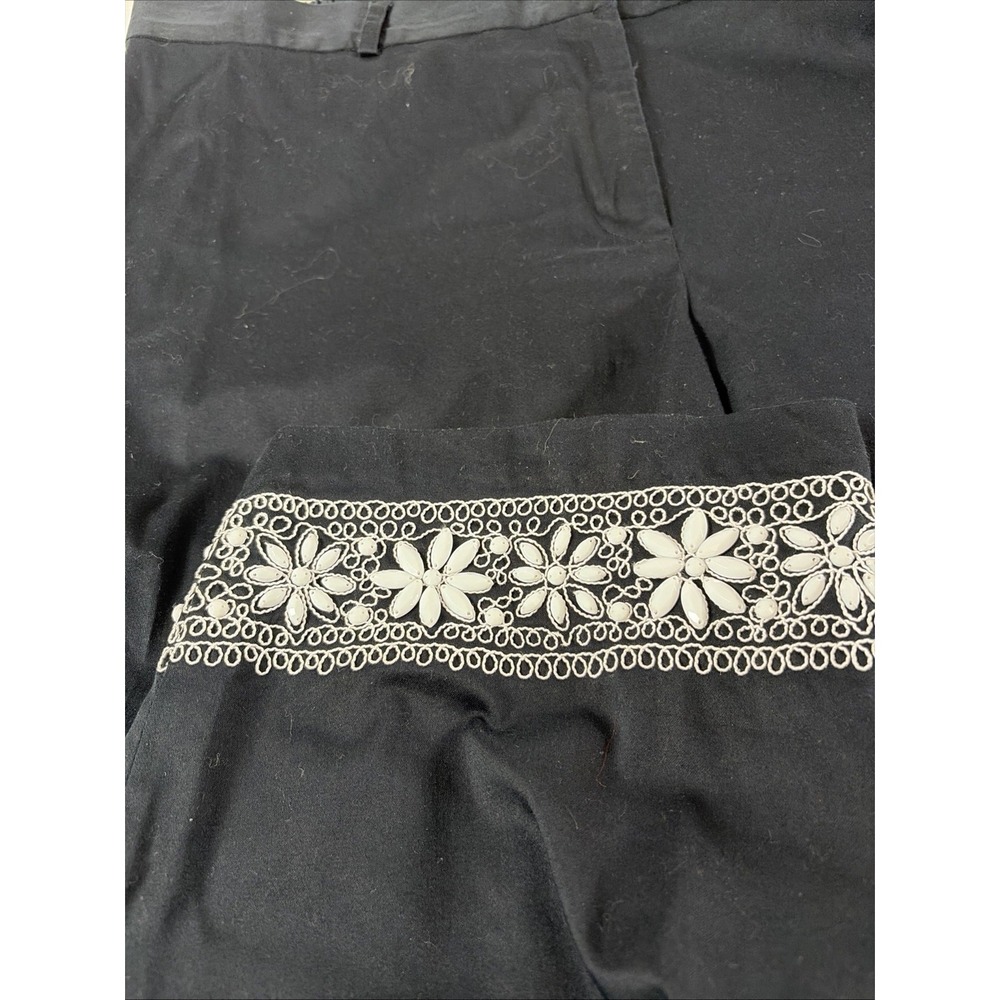 Kate Hill Black Capri Pants White Floral Embroidered Beaded Hem 18W Classic EUC - Picture 4 of 11